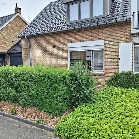 Our Lily House, Een Gezellig Familiehuis In Rustige Omgeving *